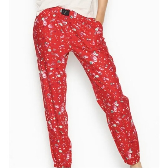 Victoria’s Secret Red Floral Rose and Peony Pajama Pants small - Picture 2 of 8